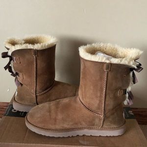 Bailey Bow || UGG Boots